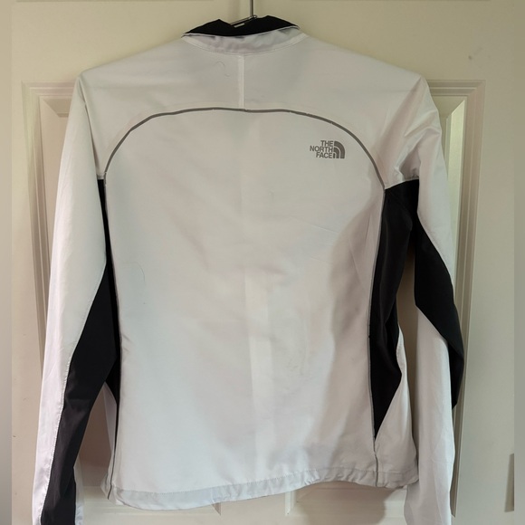 The North Face zip up windbreaker - Picture 4 of 6